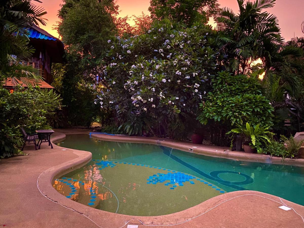 Shanti Lodge Phuket Chalong Exteriér fotografie